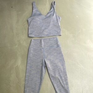 Athleta set: Transcend High Rise 7/8 Tight and Transcend V-Neck Crop Bra